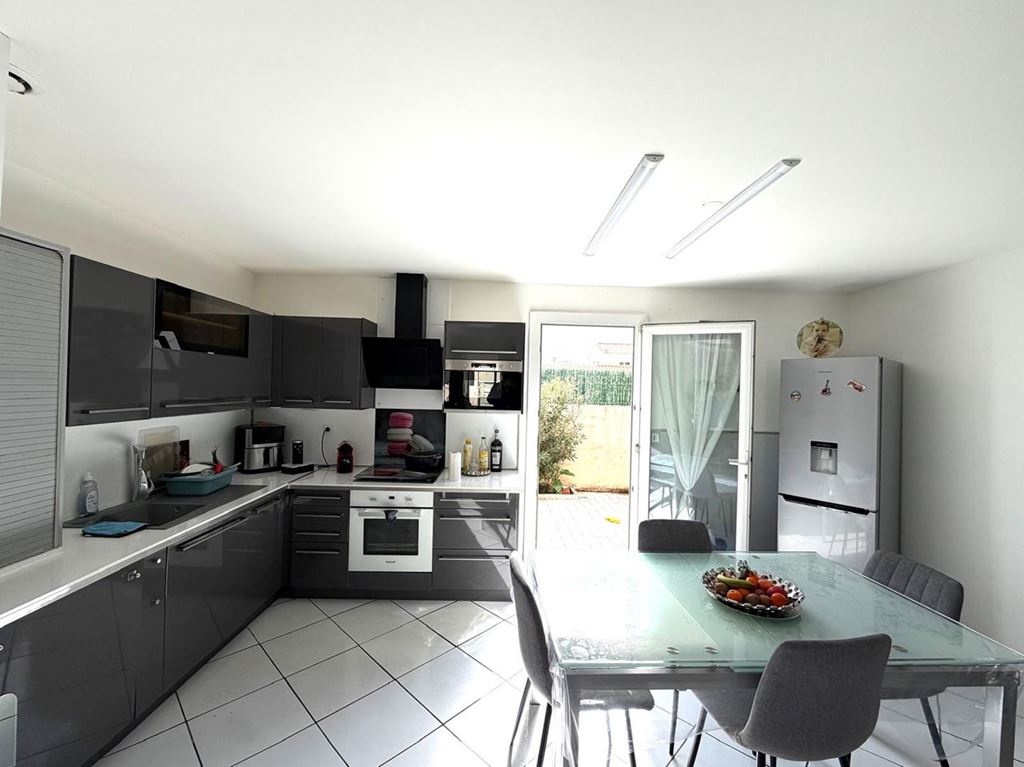 Maison de plain pied VITROLLES (13127) ROSA IMMOBILIER