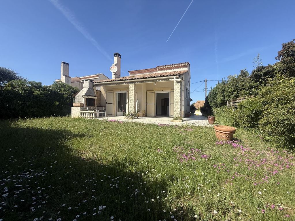 Maison CHATEAUNEUF LES MARTIGUES (13220) ROSA IMMOBILIER